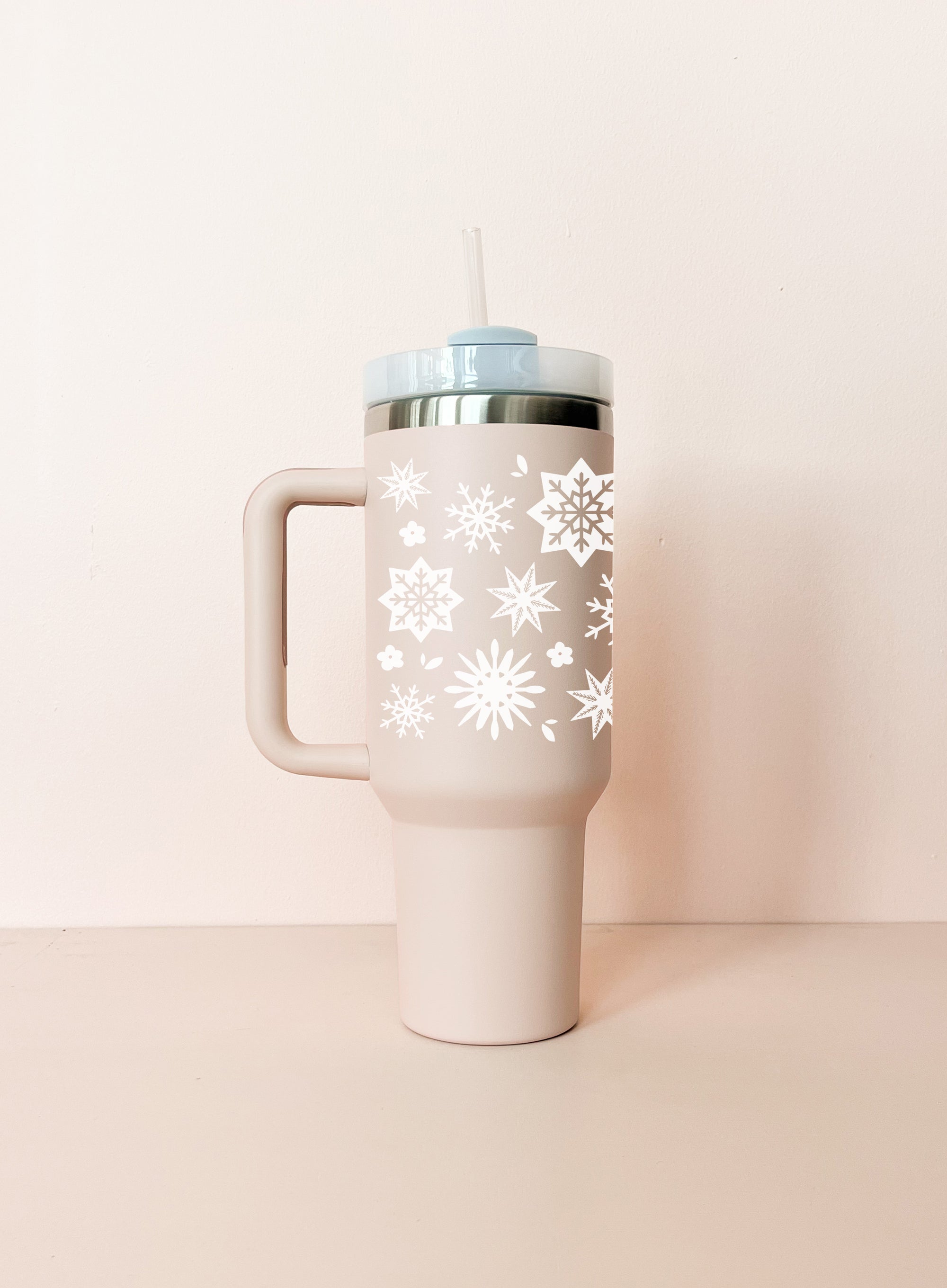 40oz Insulated Tumbler - Cream White Cardinals